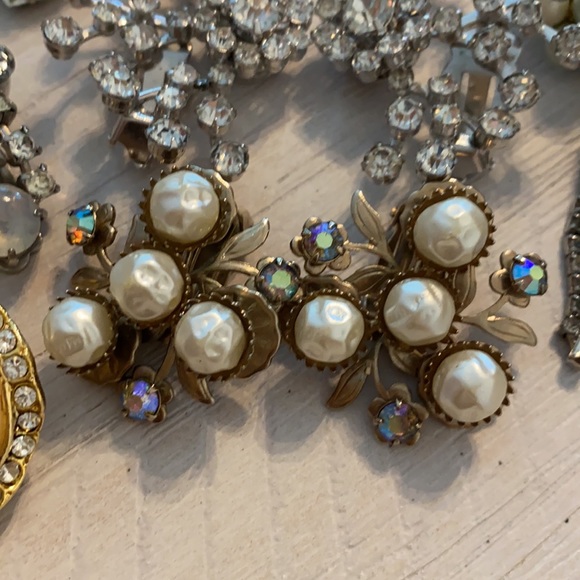 Vintage  earring bundle -10 pairs - Picture 7 of 11